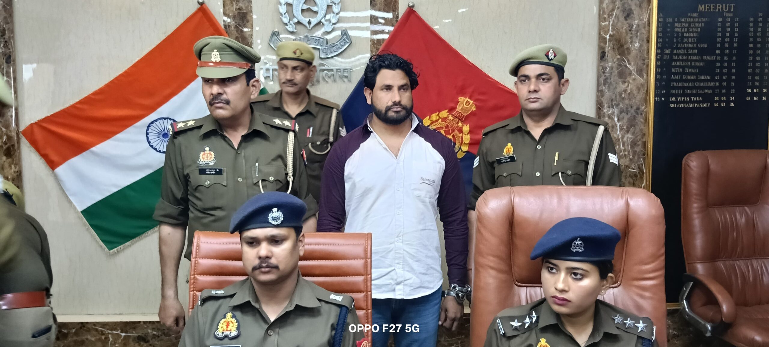 थाना ब्रहमपुरी व स्वाट टीम नगर की संयुक्त कार्रवाई में कुटरचित तरीके से नामचीन कंपनी का लोगो लगाकर नकली घरेलू सामान बनाकर बिक्री करने वाला अभियुक्त गिरफ्तार, कब्जे से भारी मात्रा में नकली सामान बरामद
