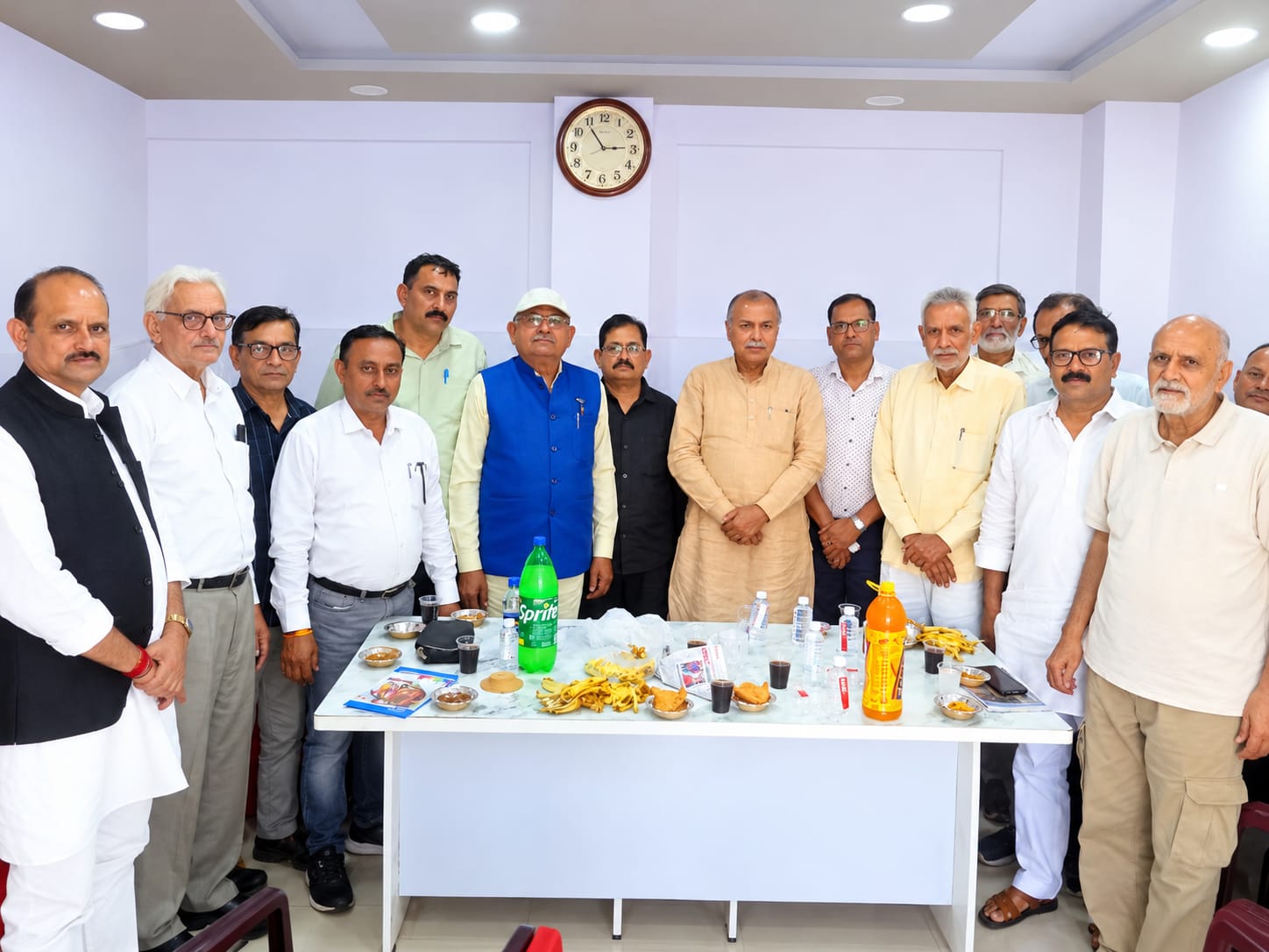 ग्रामीण आंचलिय पत्रकार एसोसिएशन की बैठक में संगठन के नाम पर फर्जी घोषणा करने पर कानूनी कार्यवाही की रखी मांग।